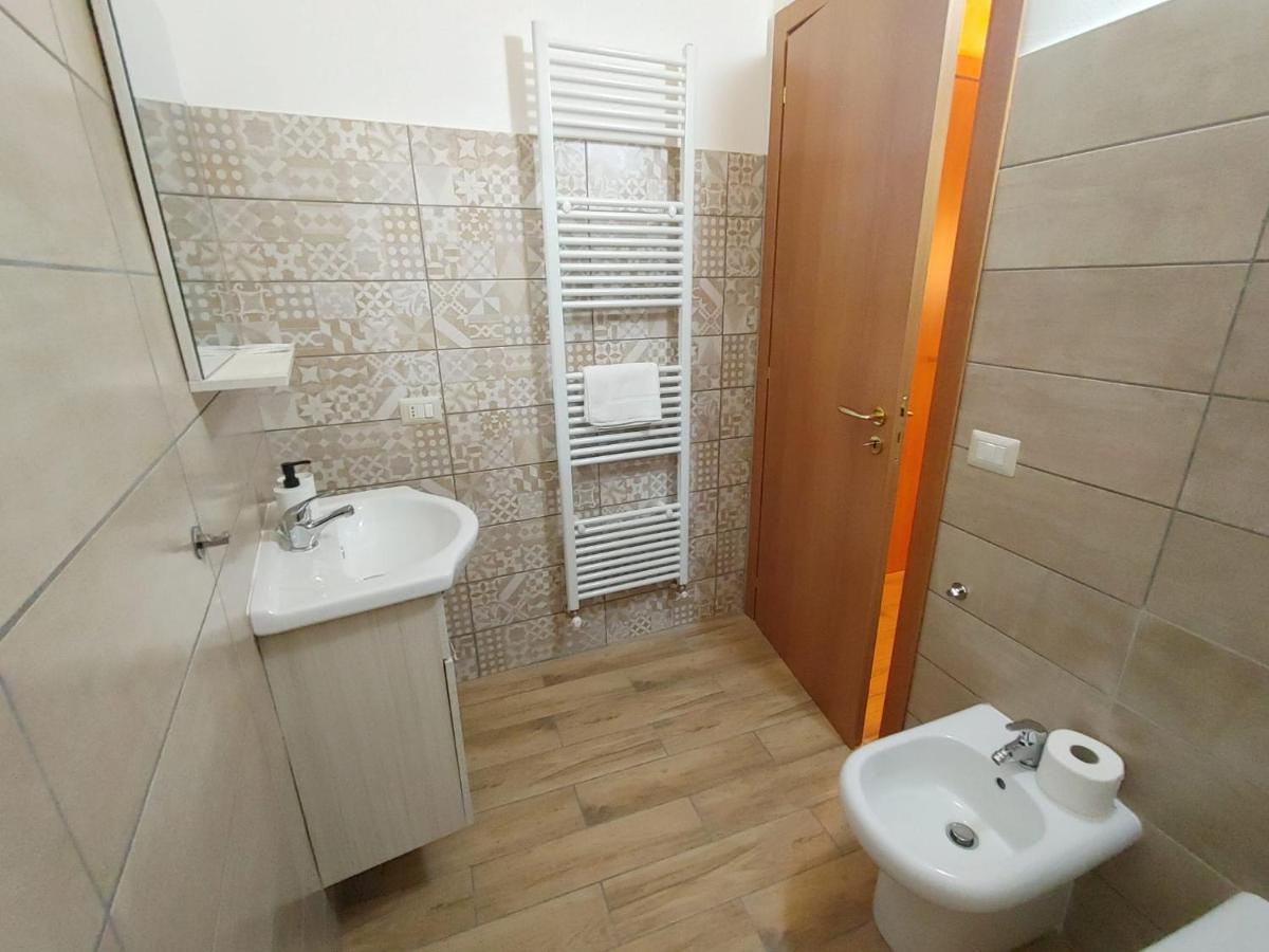 לינה וארוחת בוקר Baselice Borgo Sciugolo מראה חיצוני תמונה