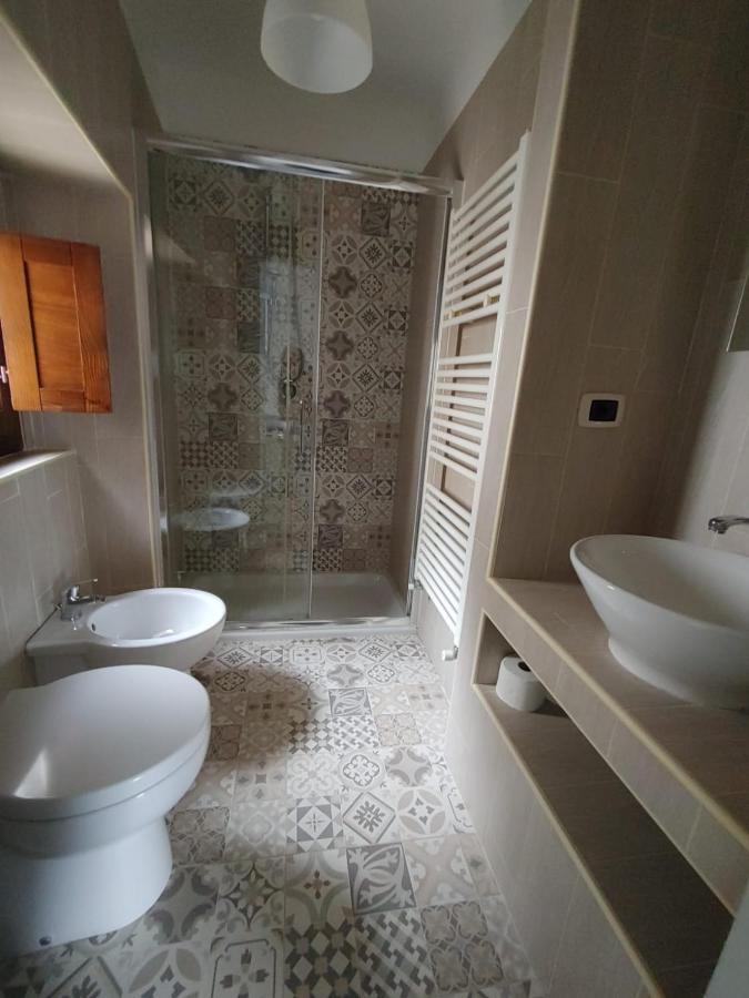 לינה וארוחת בוקר Baselice Borgo Sciugolo מראה חיצוני תמונה