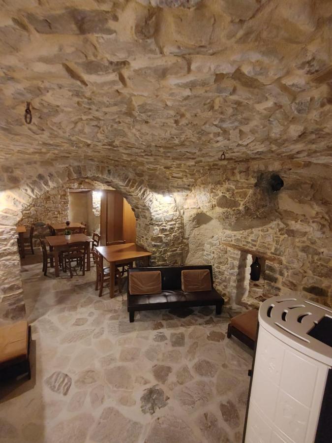 לינה וארוחת בוקר Baselice Borgo Sciugolo מראה חיצוני תמונה